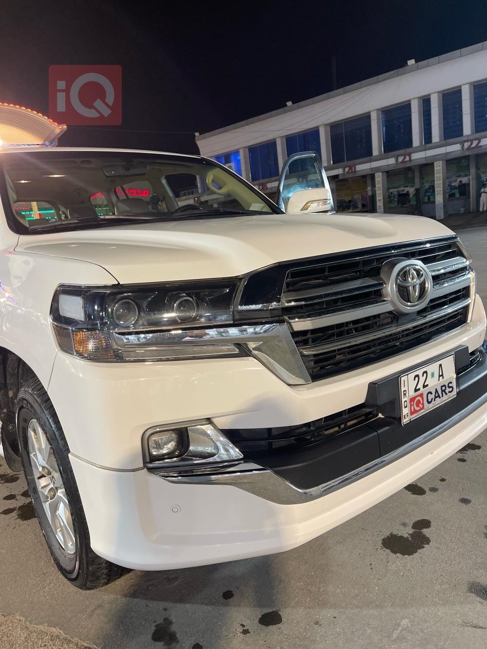 تويوتا لاندكروزر